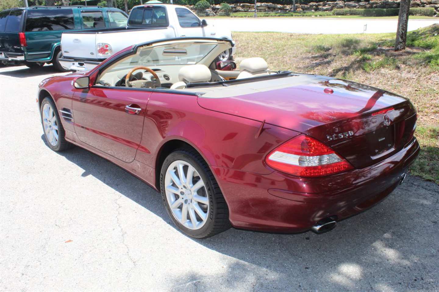 3rd Image of a 2007 MERCEDES-BENZ SL-CLASS SL550