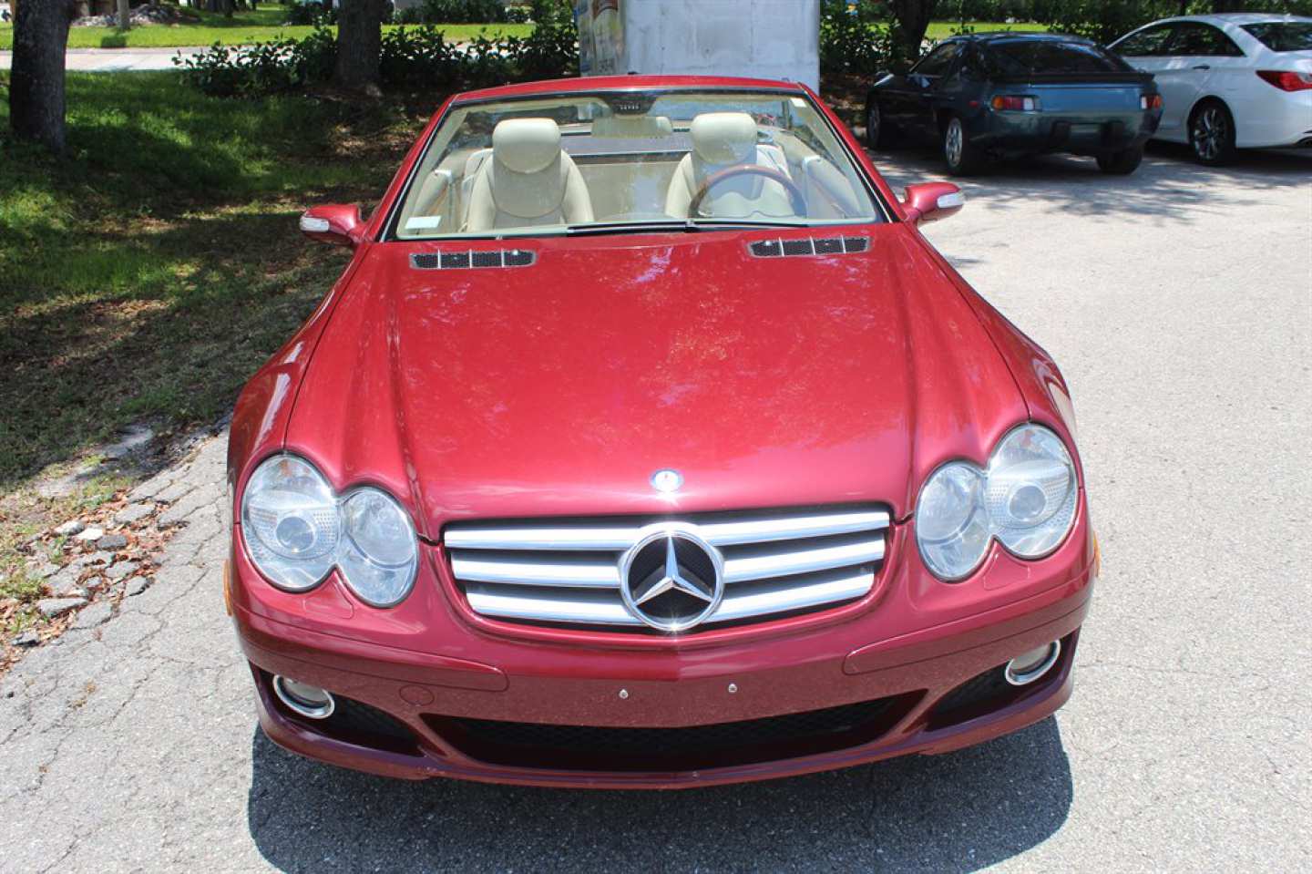 5th Image of a 2007 MERCEDES-BENZ SL-CLASS SL550