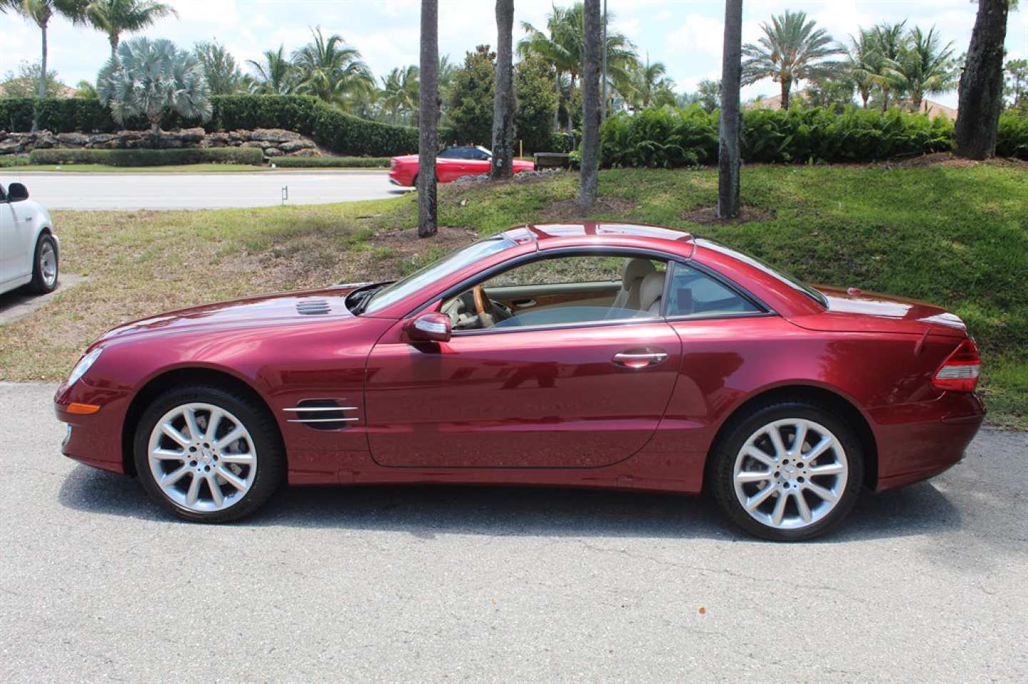 9th Image of a 2007 MERCEDES-BENZ SL-CLASS SL550