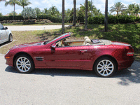 Image 14 of 31 of a 2007 MERCEDES-BENZ SL-CLASS SL550