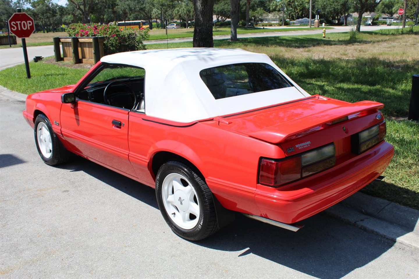 1st Image of a 1992 FORD MUSTANG LX