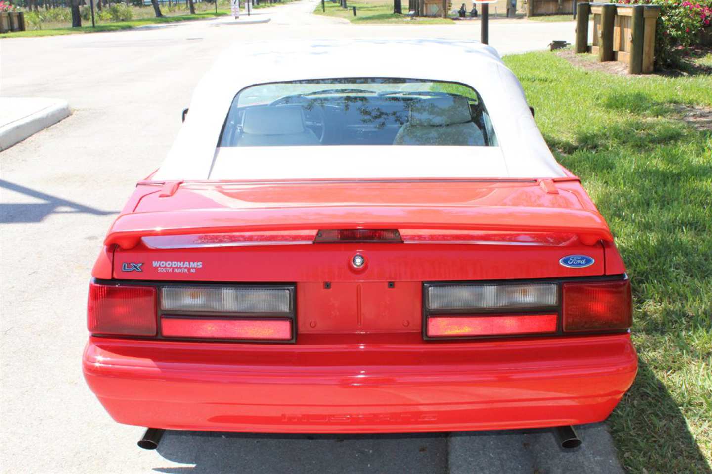 14th Image of a 1992 FORD MUSTANG LX