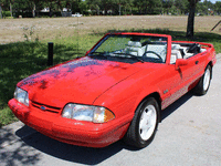 Image 4 of 36 of a 1992 FORD MUSTANG LX