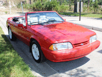 Image 6 of 36 of a 1992 FORD MUSTANG LX