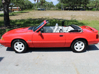 Image 16 of 36 of a 1992 FORD MUSTANG LX