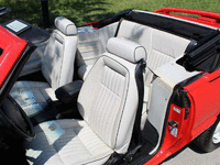Image 24 of 36 of a 1992 FORD MUSTANG LX