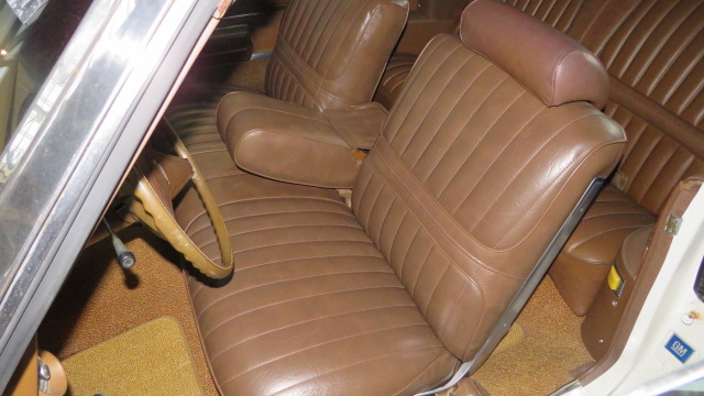 5th Image of a 1972 OLDSMOBILE CUTLASS SUPREME