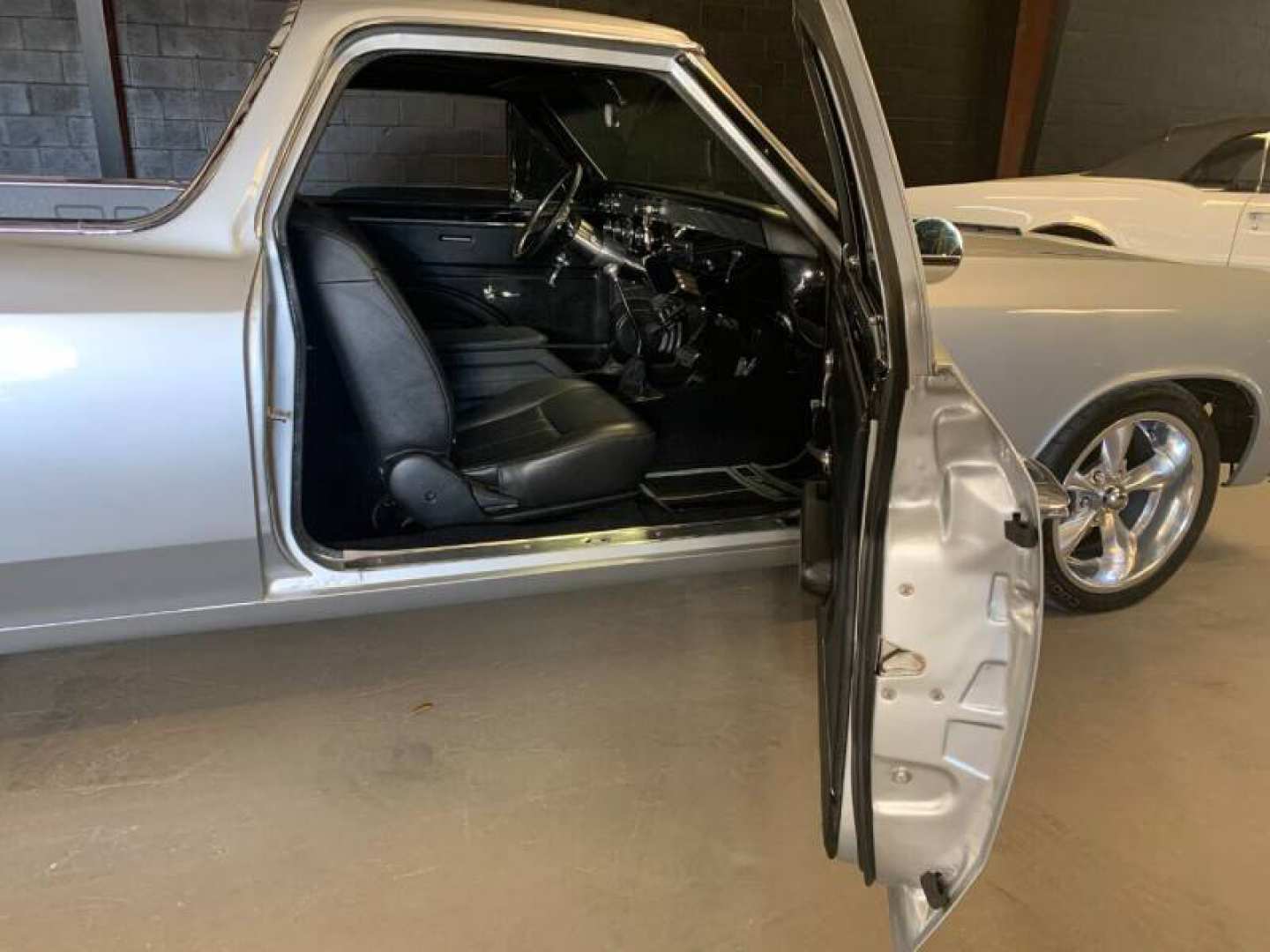 4th Image of a 1966 CHEVROLET EL CAMINO