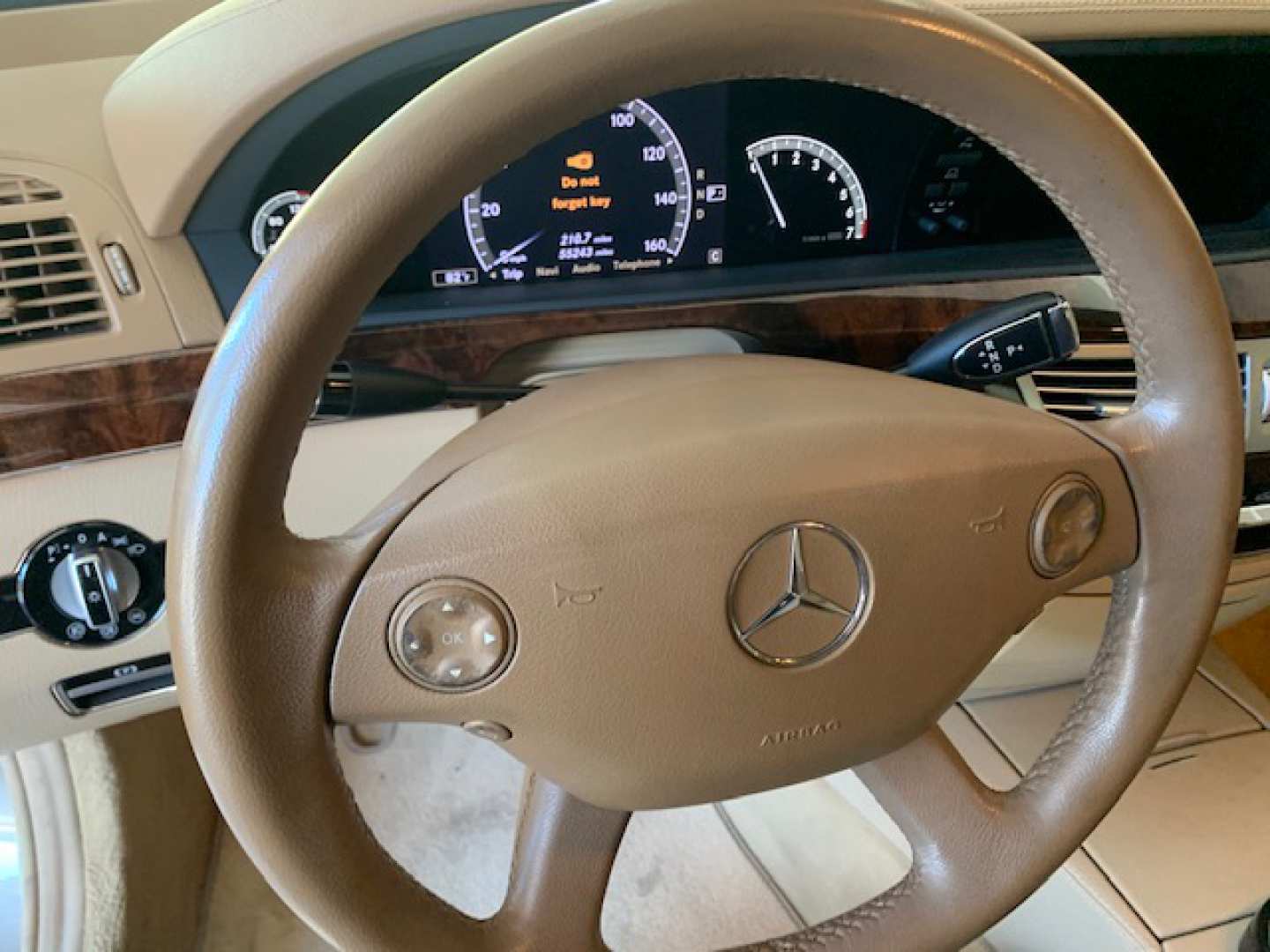 5th Image of a 2007 MERCEDES-BENZ S-CLASS S550