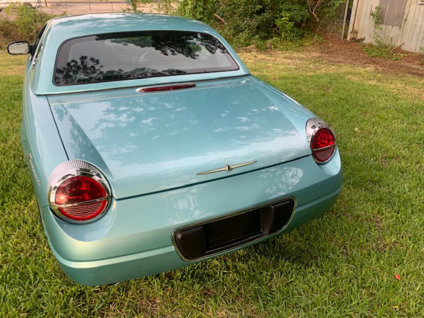 3rd Image of a 2002 FORD THUNDERBIRD