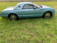 Image 5 of 13 of a 2002 FORD THUNDERBIRD