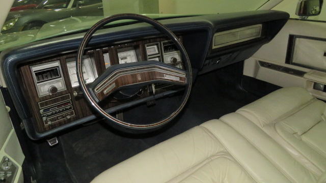 4th Image of a 1979 LINCOLN MARK V