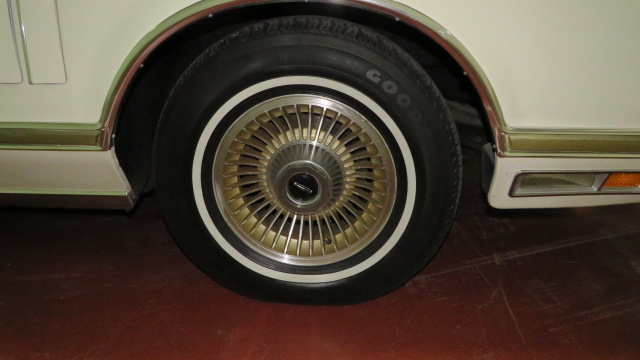 12th Image of a 1979 LINCOLN MARK V