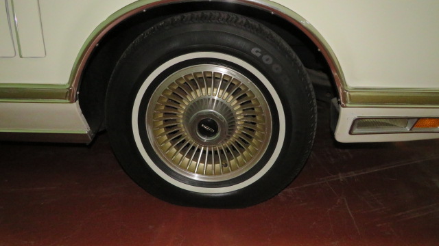 12th Image of a 1979 LINCOLN MARK V