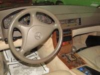 Image 4 of 10 of a 1999 MERCEDES-BENZ SL500