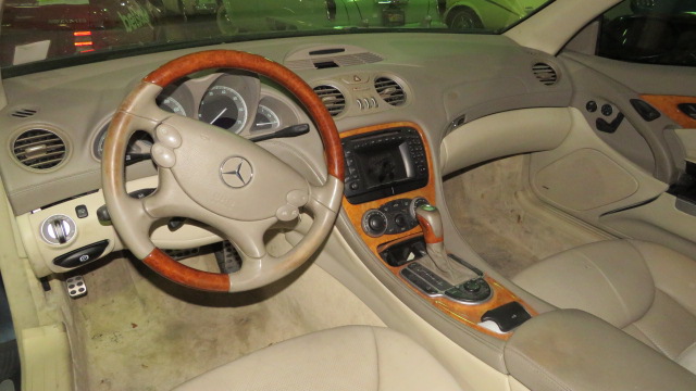 4th Image of a 2003 MERCEDES-BENZ SL500