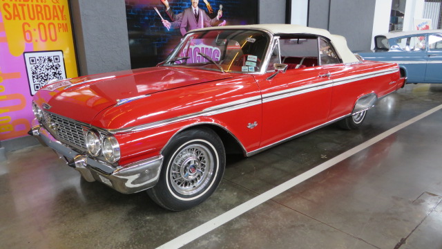 1st Image of a 1962 FORD SKYLINER