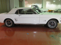 Image 3 of 13 of a 1966 FORD MUSTANG