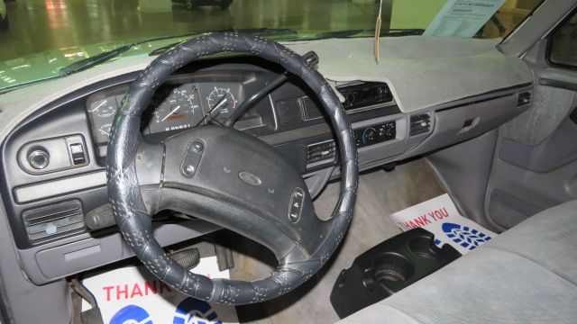 3rd Image of a 1996 FORD F-250