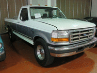 Image 2 of 10 of a 1996 FORD F-250