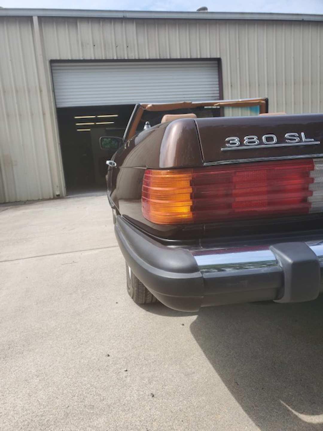 4th Image of a 1981 MERCEDES-BENZ 380 380SL