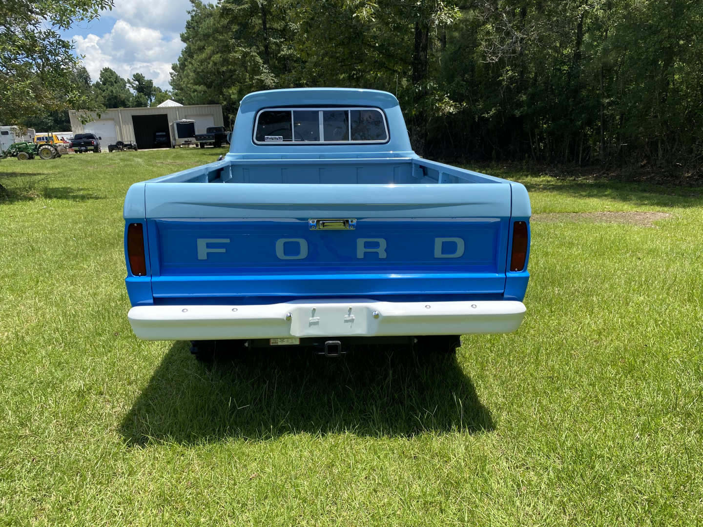 3rd Image of a 1962 FORD F250