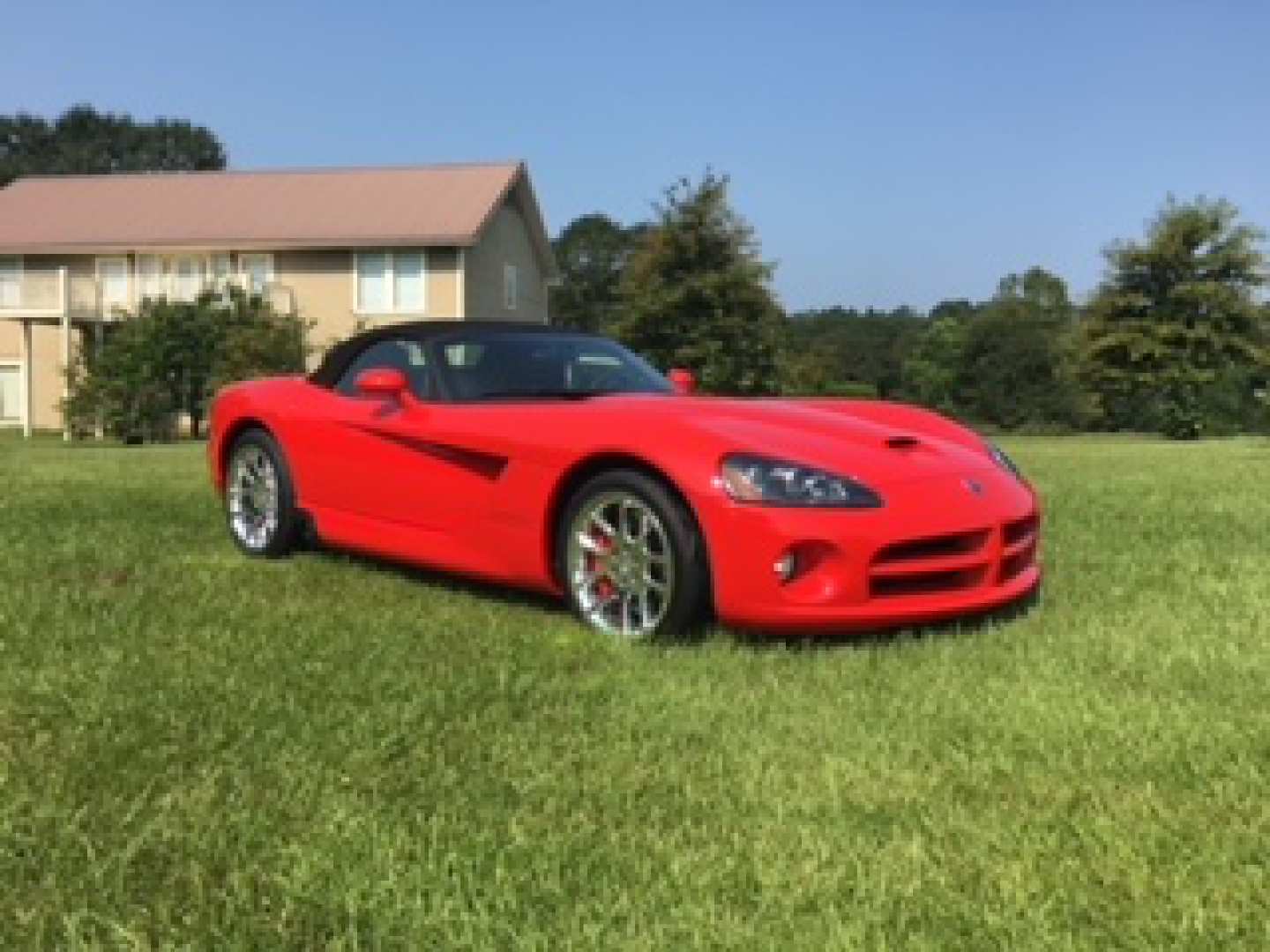 1st Image of a 2004 DODGE VIPER SRT-10