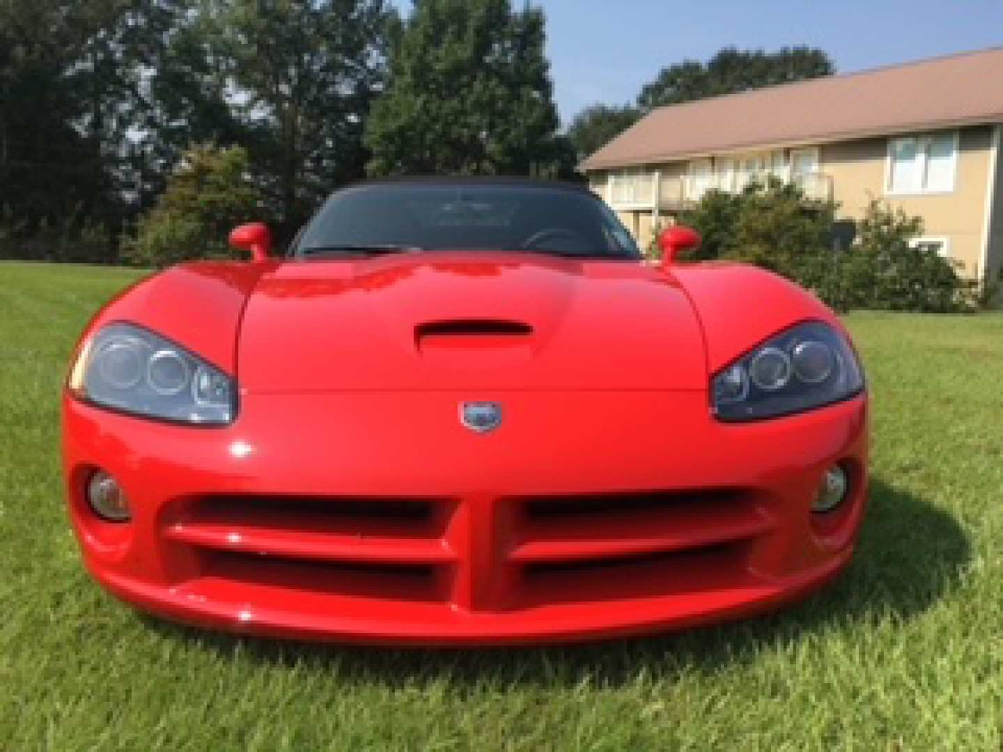 3rd Image of a 2004 DODGE VIPER SRT-10