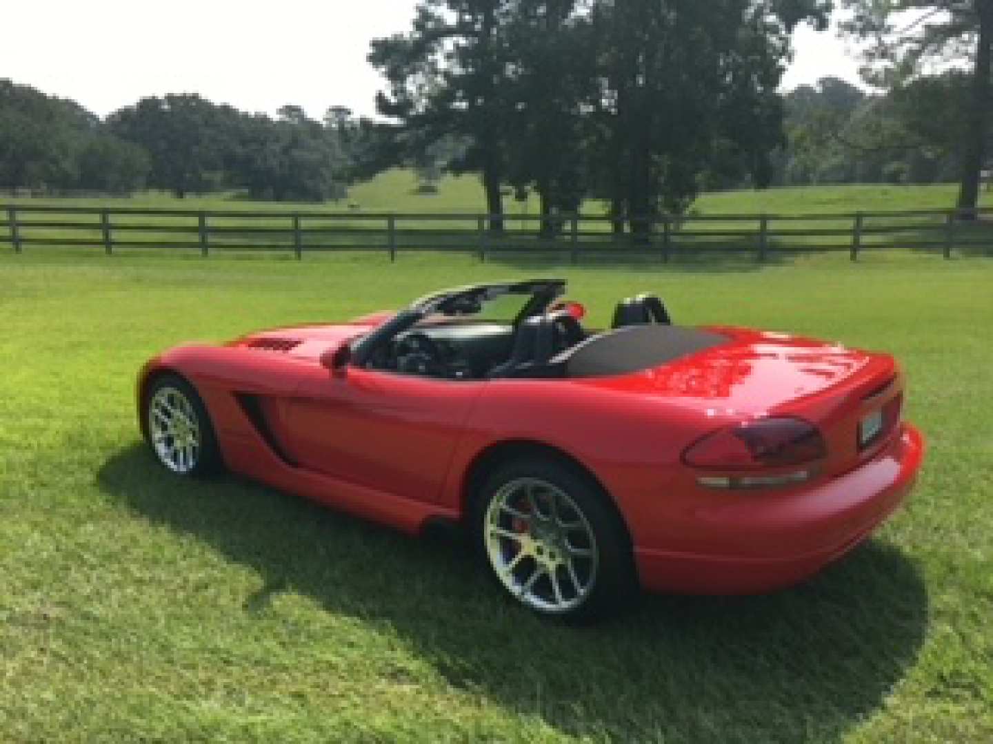 5th Image of a 2004 DODGE VIPER SRT-10