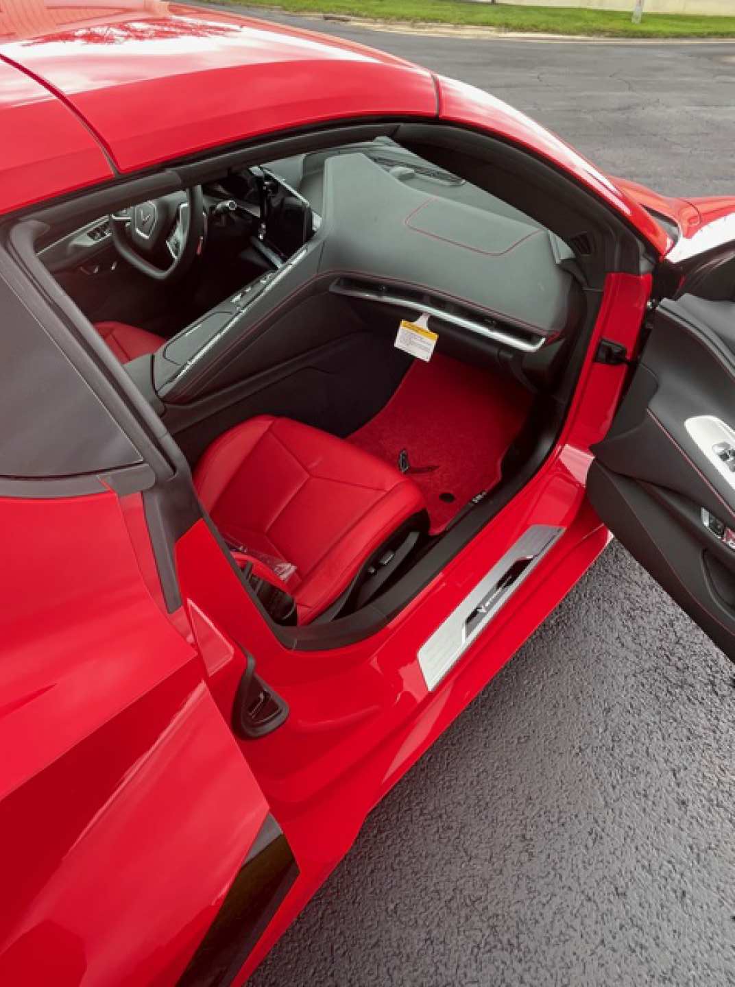 4th Image of a 2021 CHEVROLET CORVETTE