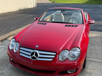 Image 5 of 9 of a 2007 MERCEDES-BENZ SL-CLASS SL550