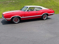 Image 3 of 13 of a 1970 OLDSMOBILE 442