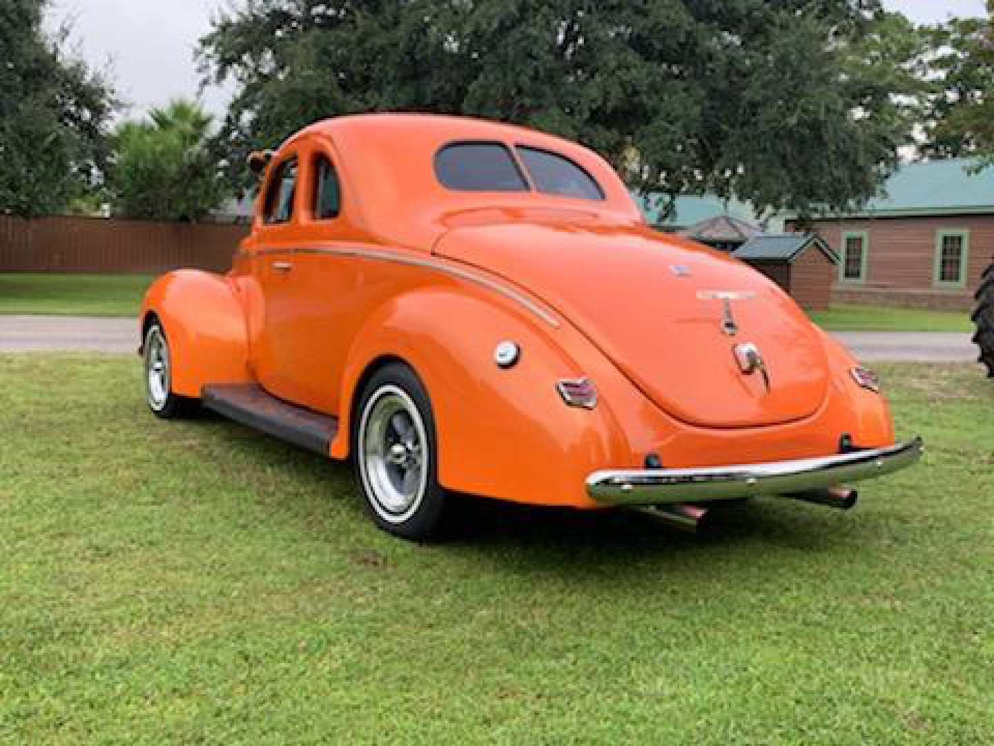 1st Image of a 1940 FORD DELUXE