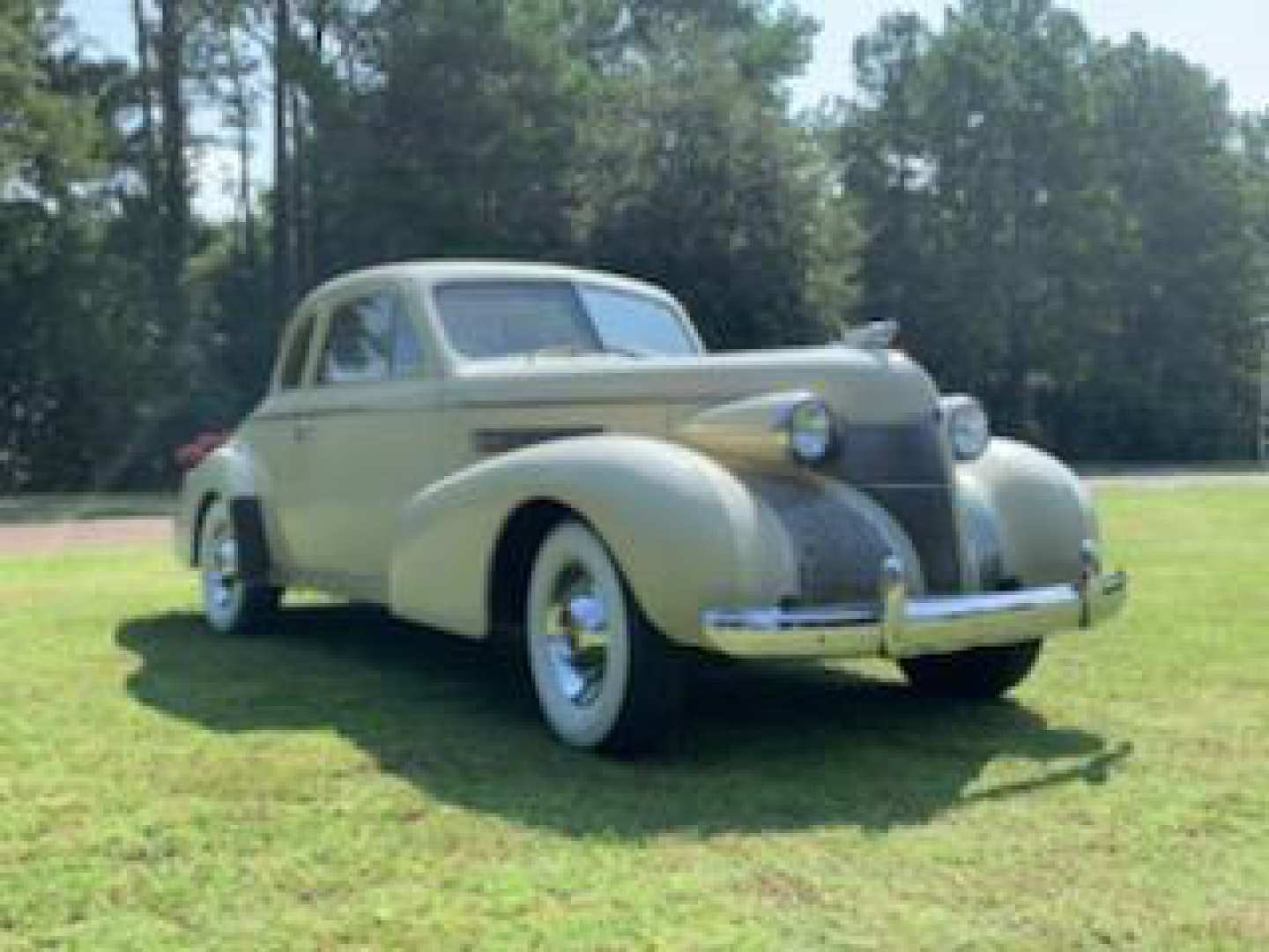 2nd Image of a 1939 CADILLAC COUPE