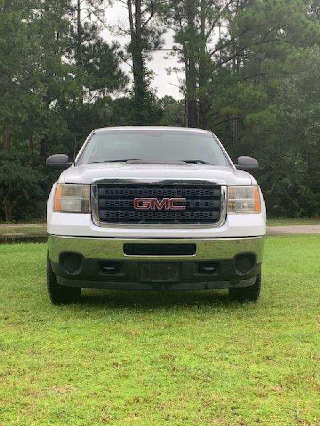 4th Image of a 2013 GMC SIERRA 2500HD WORK TRUCK