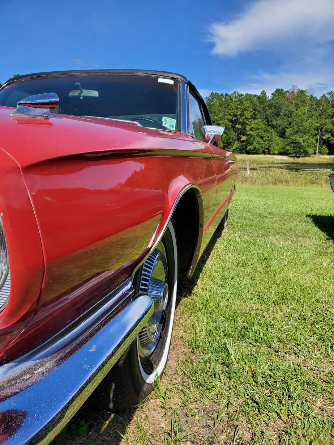 2nd Image of a 1966 FORD THUNDERBIRD