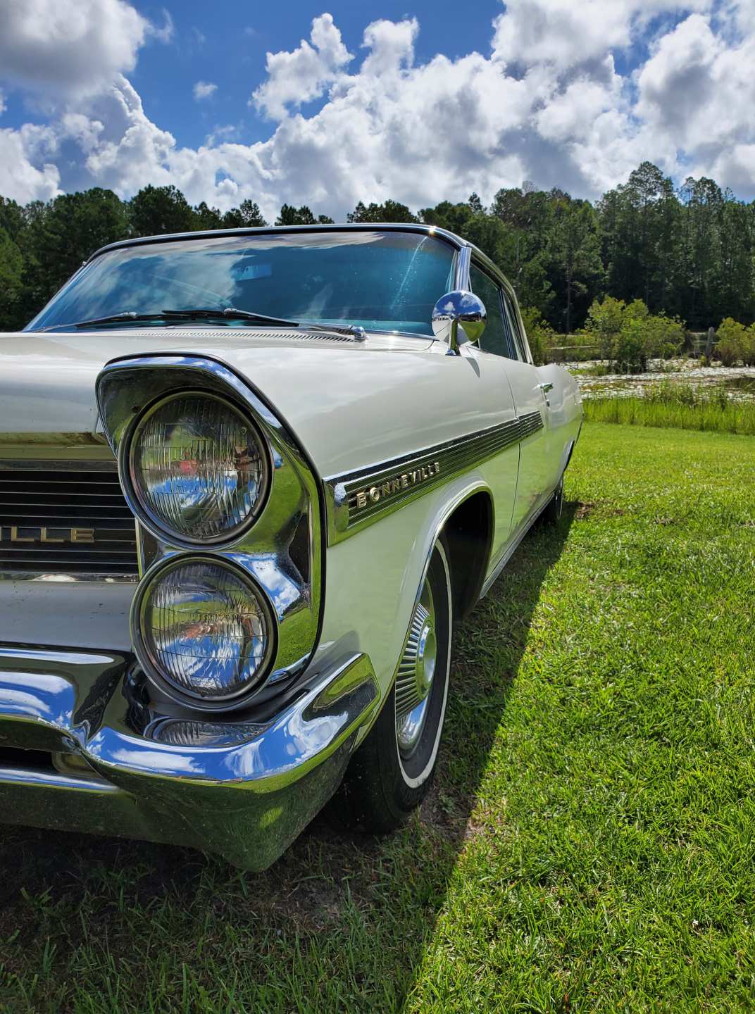 2nd Image of a 1963 PONTIAC BONNEVILLE