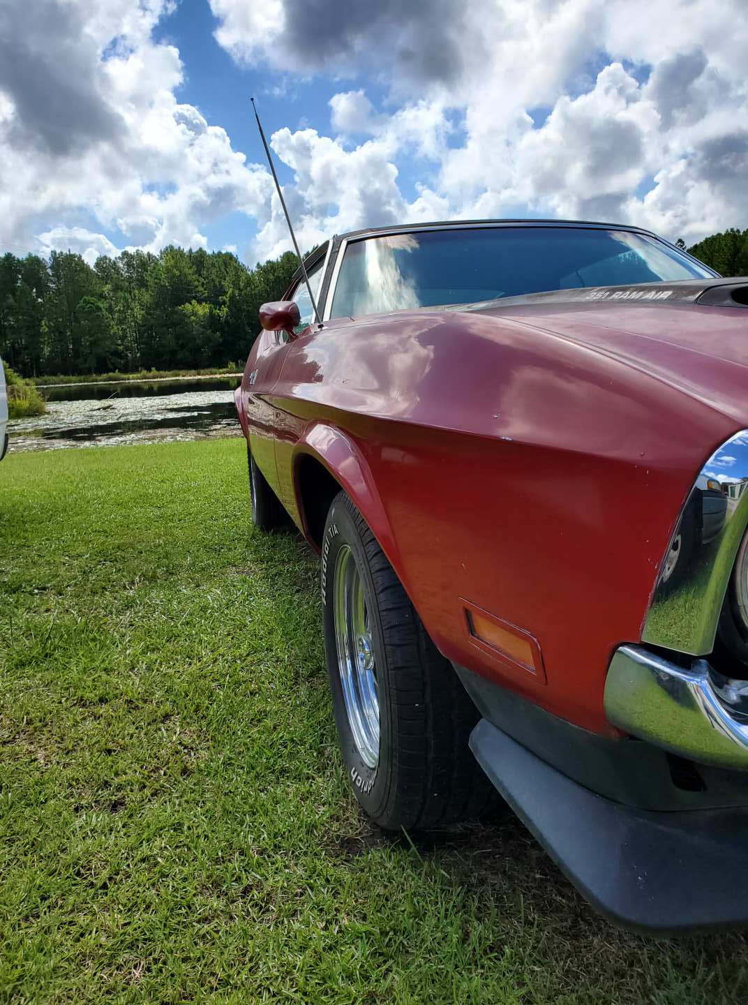 2nd Image of a 1973 FORD MUSTANG