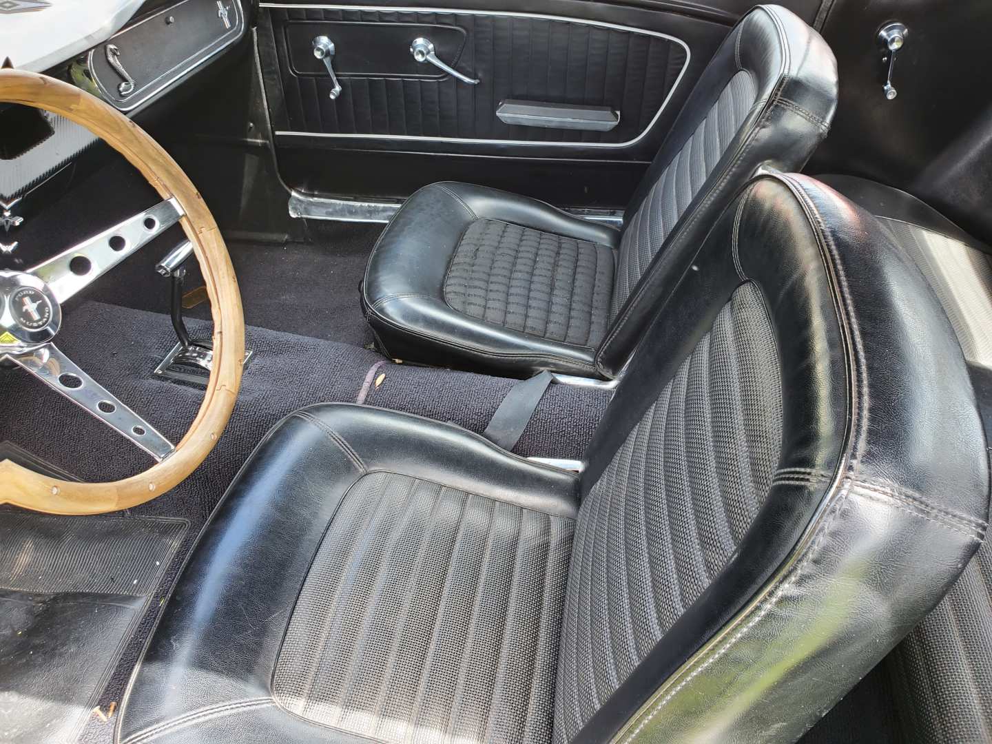 5th Image of a 1965 FORD MUSTANG