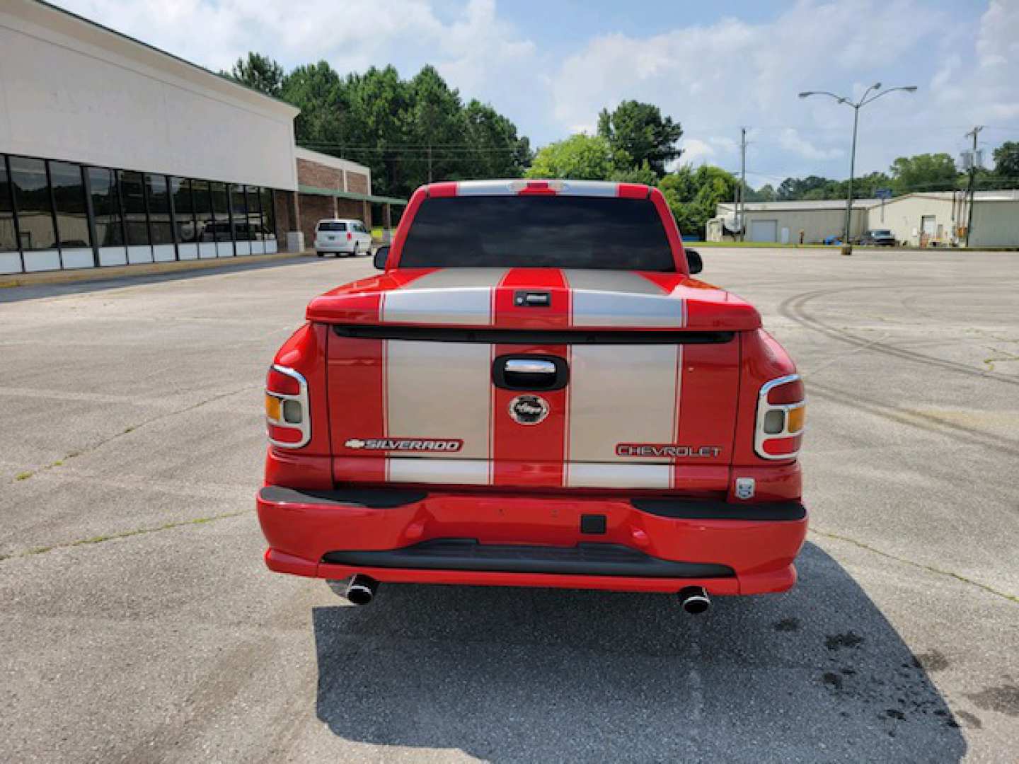 3rd Image of a 2003 CHEVROLET SILVERADO 1500