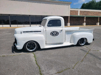 Image 2 of 9 of a 1952 FORD F100