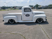 Image 3 of 9 of a 1952 FORD F100