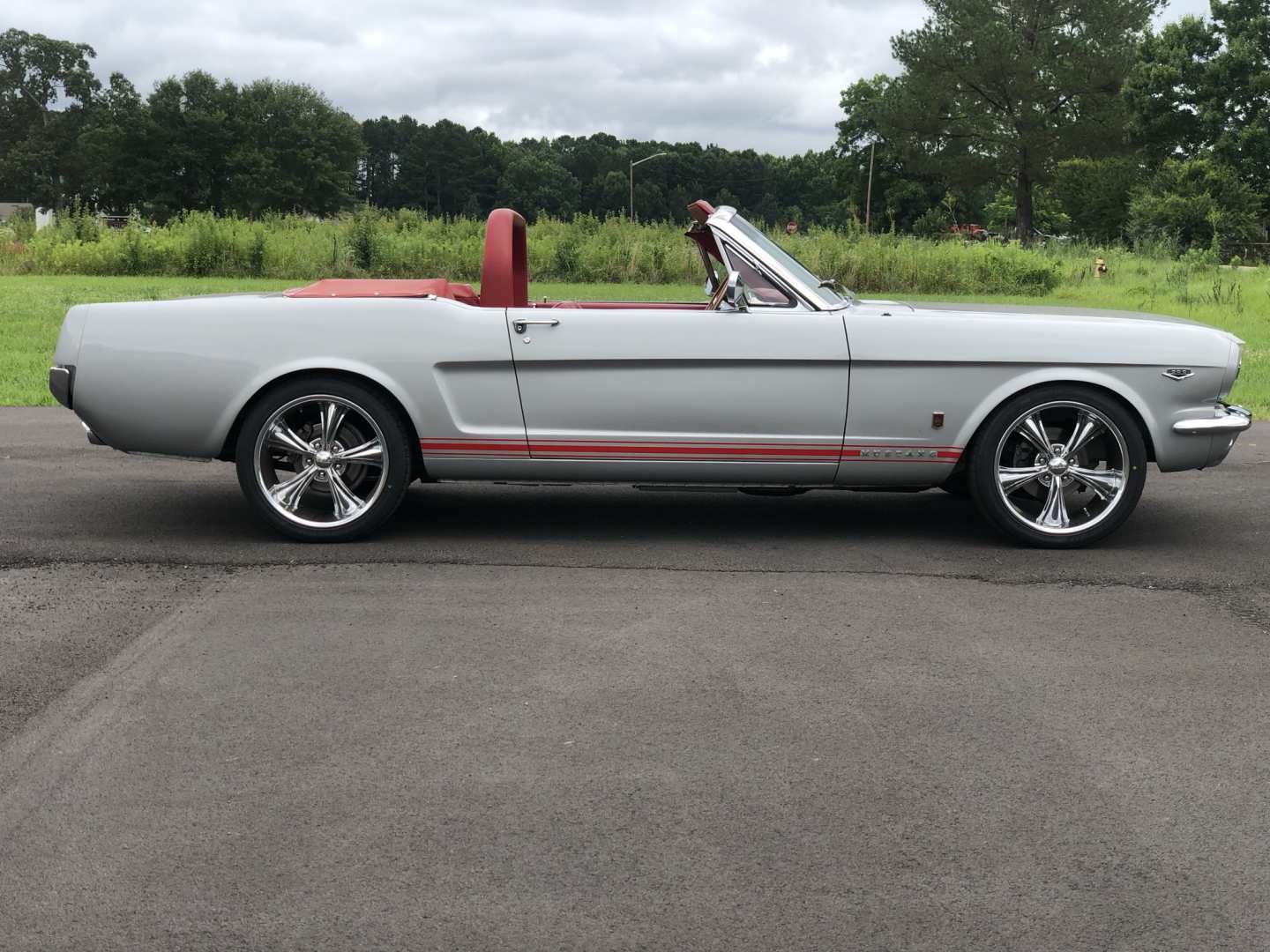 6th Image of a 1965 FORD MUSTANG