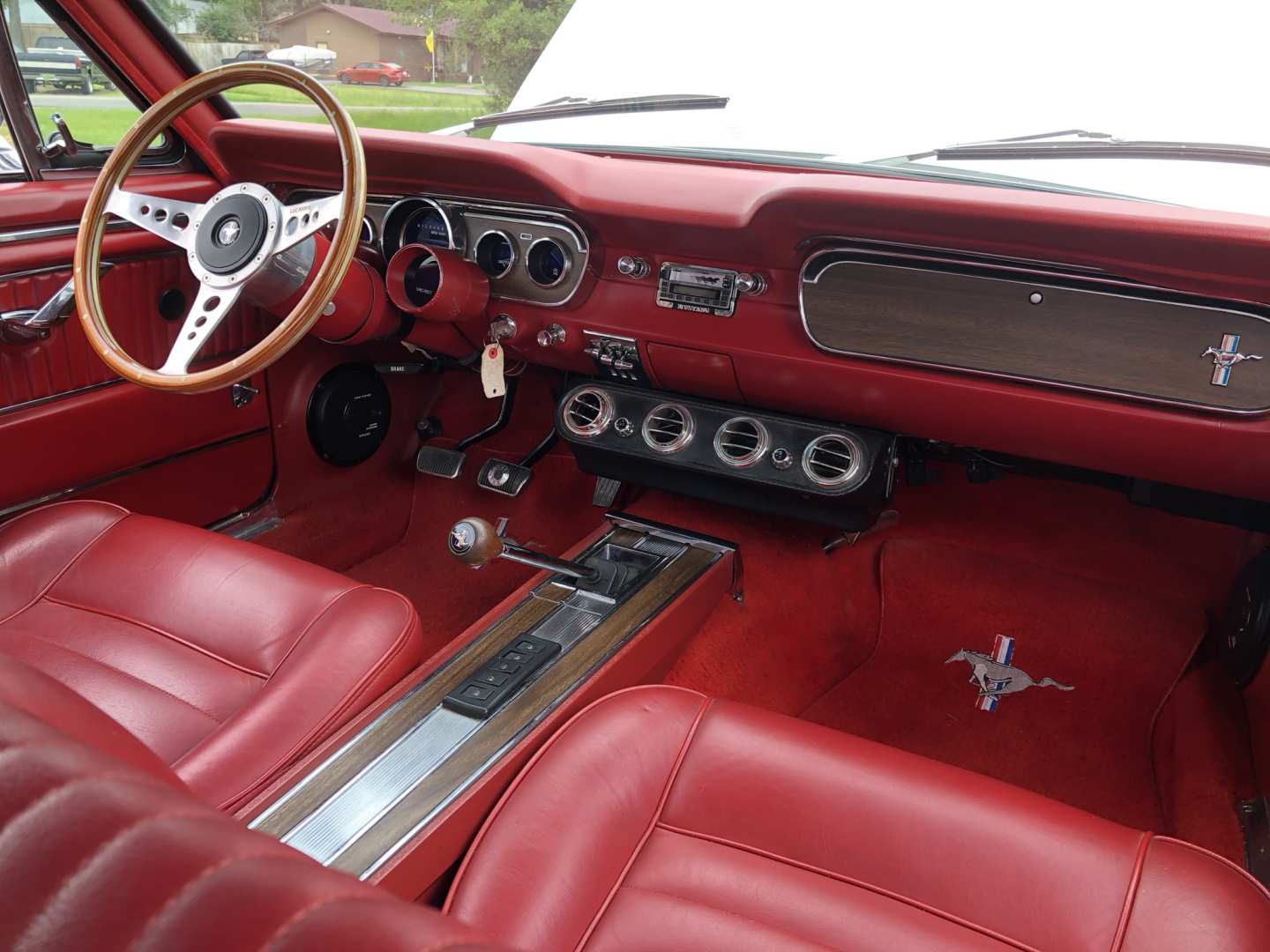 11th Image of a 1965 FORD MUSTANG