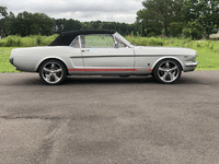Image 4 of 15 of a 1965 FORD MUSTANG