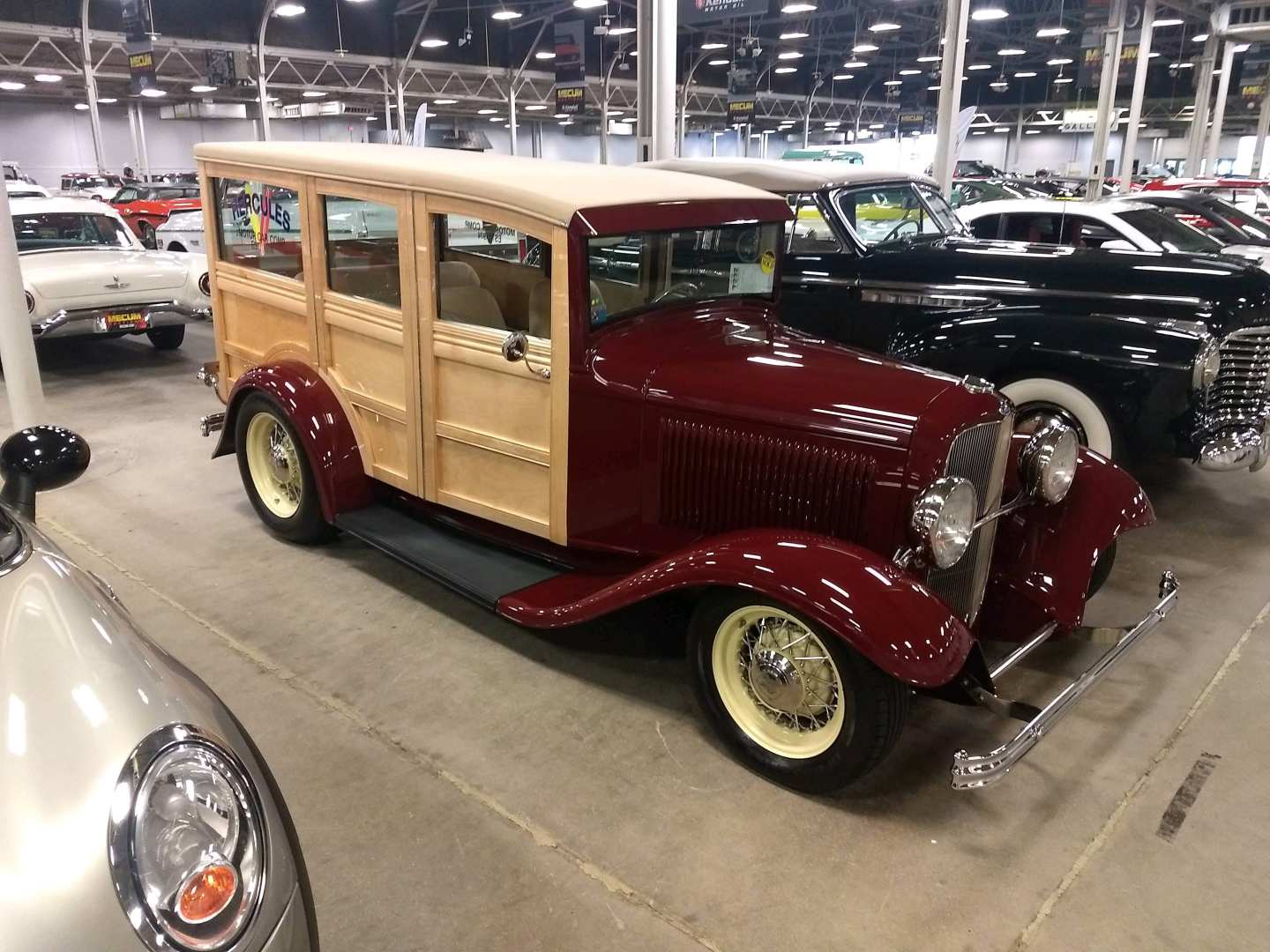 1st Image of a 1932 FORD WOODY