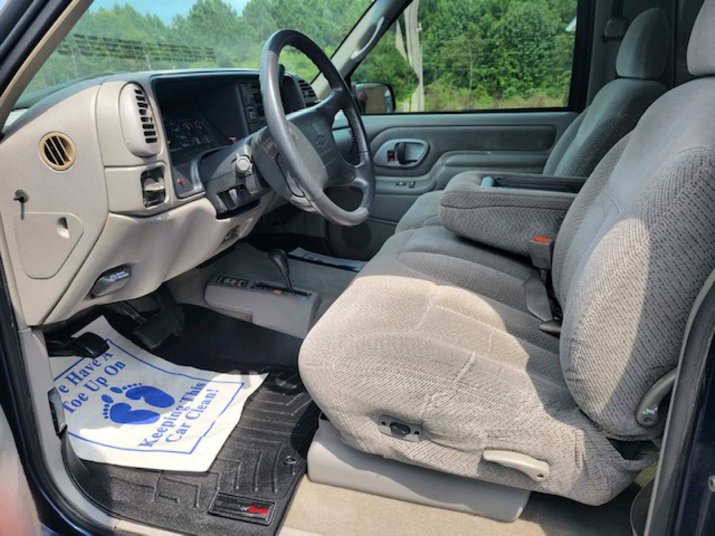 5th Image of a 1996 CHEVROLET TAHOE