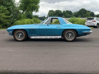 Image 2 of 8 of a 1965 CHEVROLET CORVETTE