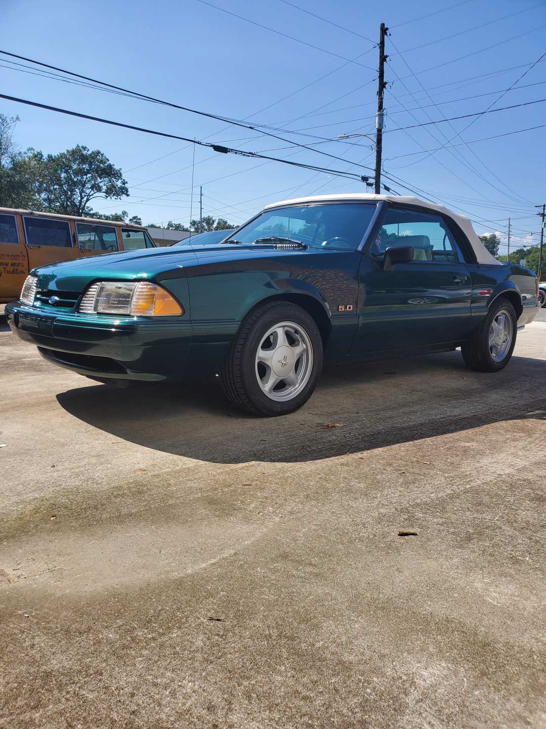 1st Image of a 1992 FORD MUSTANG LX