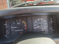 Image 12 of 16 of a 1992 FORD MUSTANG LX